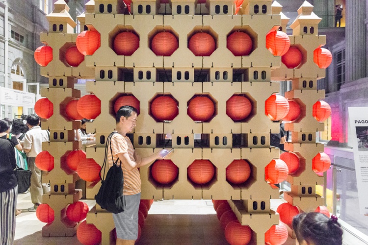 noa-haim_-national-gallery-singapore-_pagodas-robot_007-lr