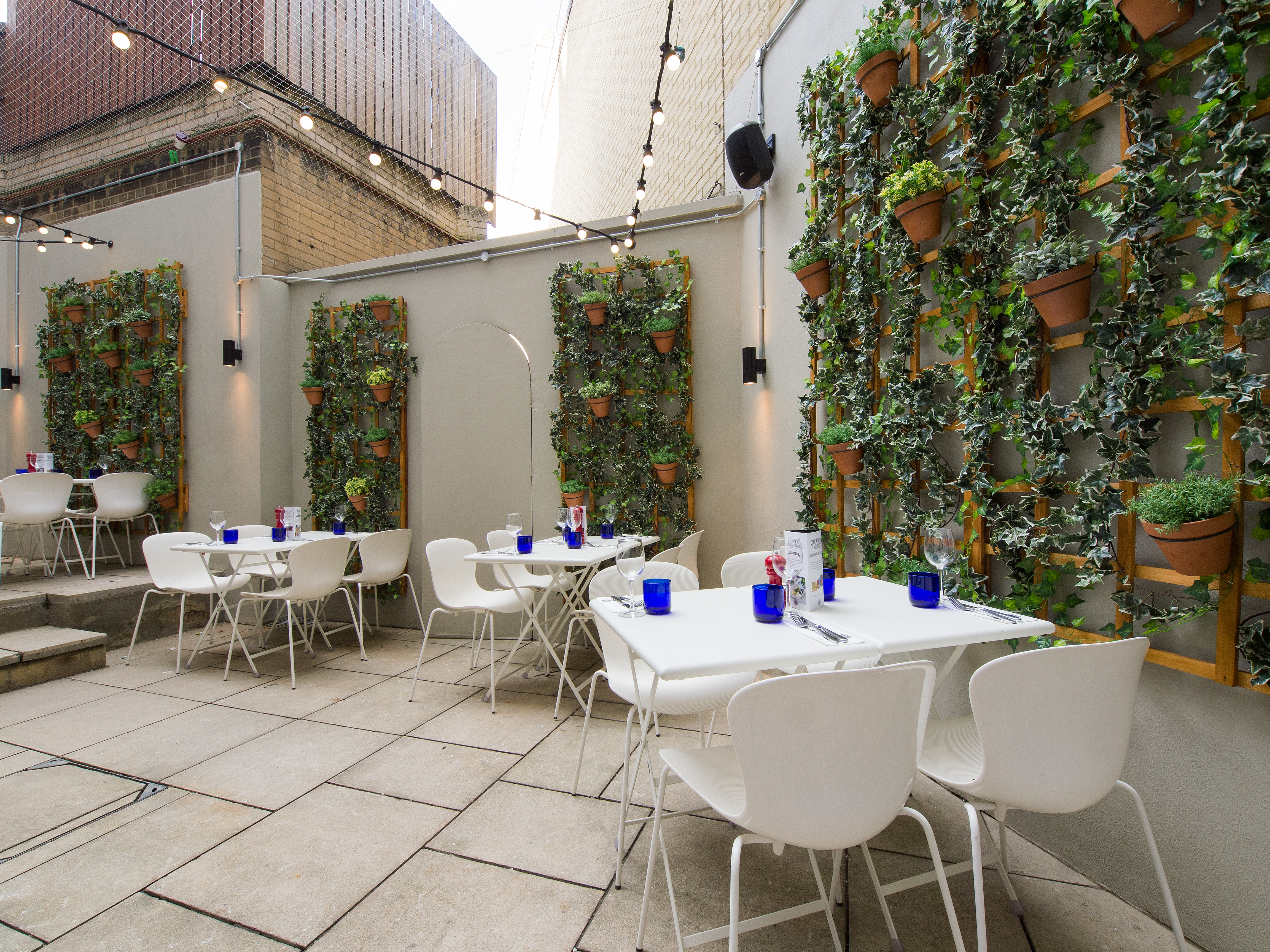 Pizza Express Richmond © Creed Design
