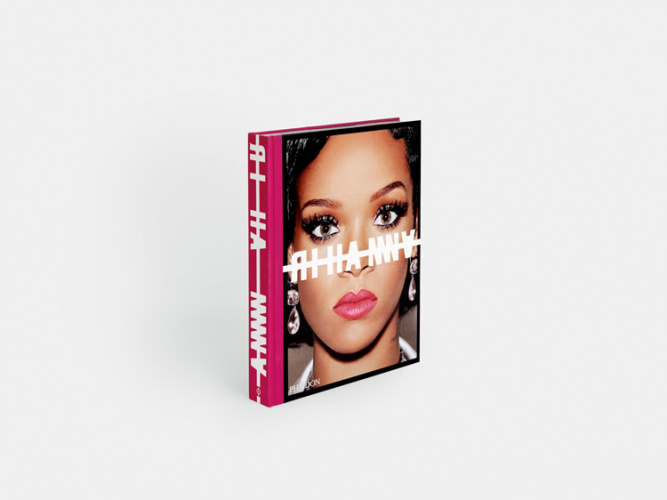 Rihanna autobigraphy cover