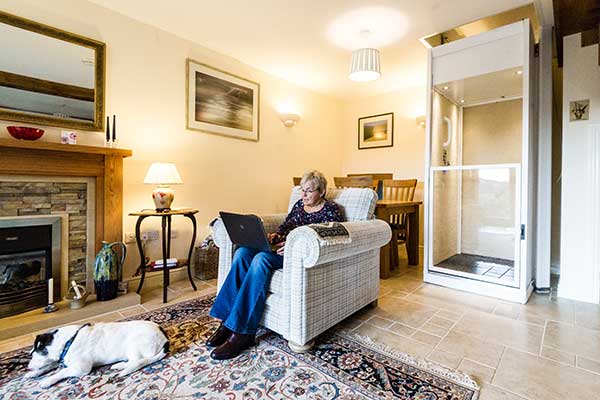 Stiltz trio wheelchair lift