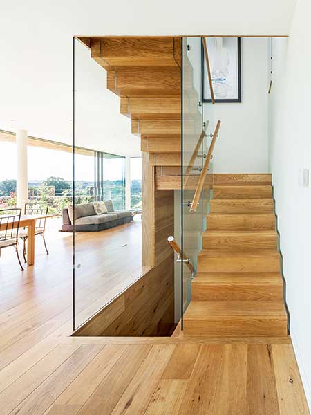 Chunky timber staircase by Simon Maxwell