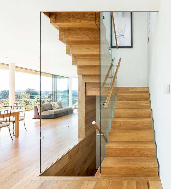 Internal glazing around a staircase