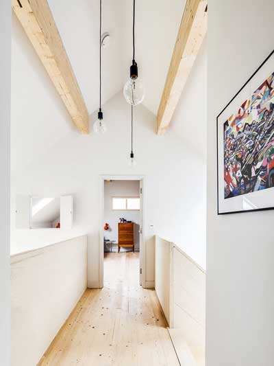 Galleried landing