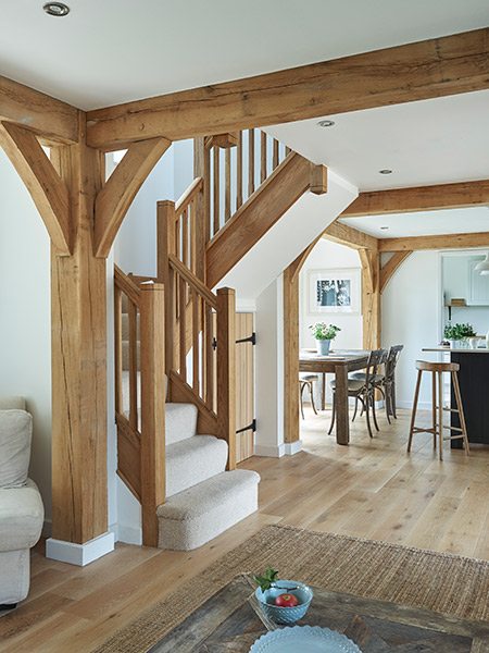 budget-oak-frame-with-timber-staircase