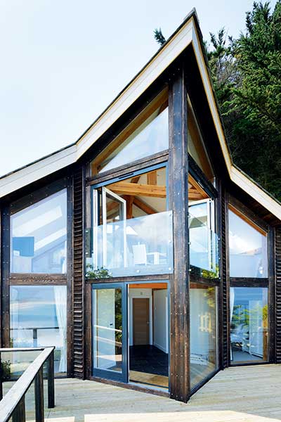 A contemporary holiday let in Cornwall