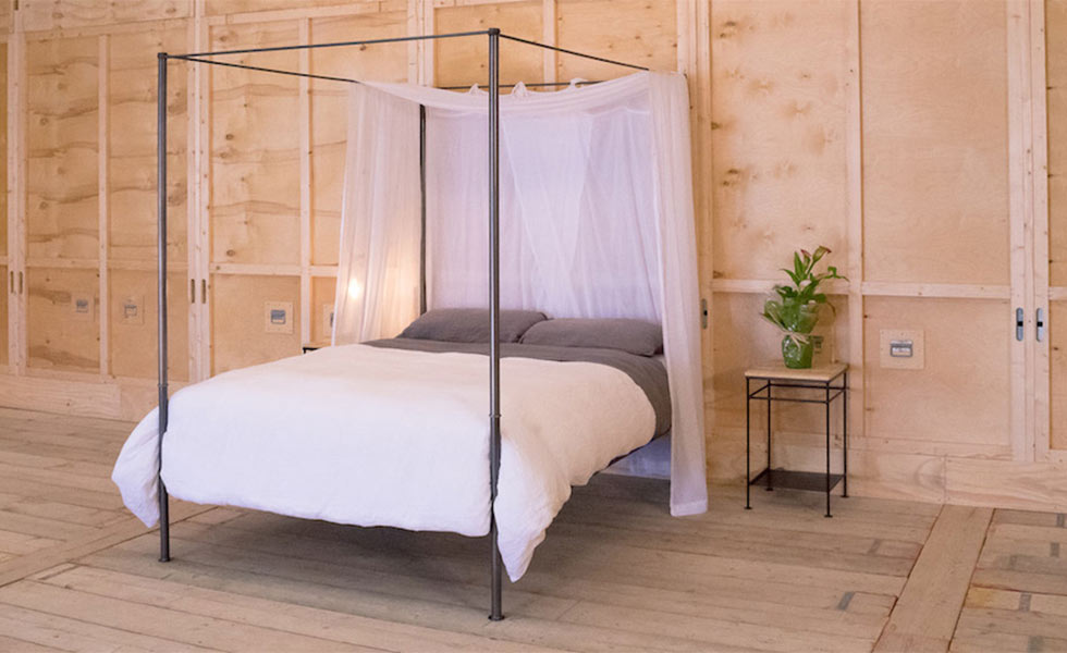 nights in iron Simple Canopy Iron Bed In Gunmetal