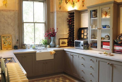 Painted shaker kitchen
