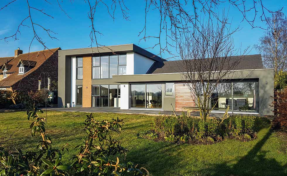 This project from Transform Architects shows how transforming an ordinary home can result in a radical contemporary makeover
