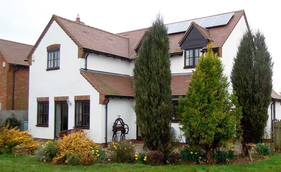 Ian's-house-before-renovation