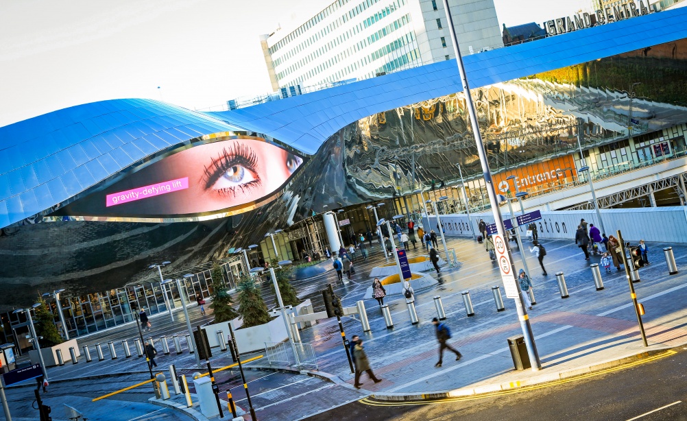 Ocean Outdoor's digital display in Birmingham can monitor passers-by