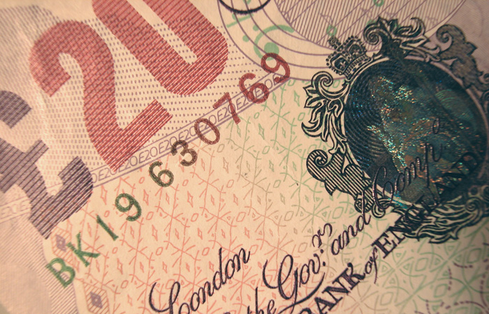 Currency-Money-20-pound-note-GBP-700.jpg