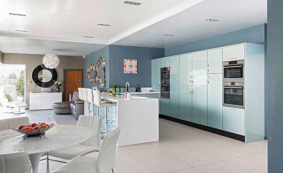 blue high gloss kitchen units