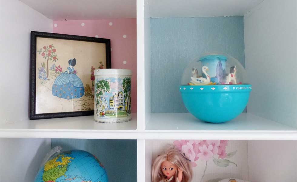 vintage-little-girls-room