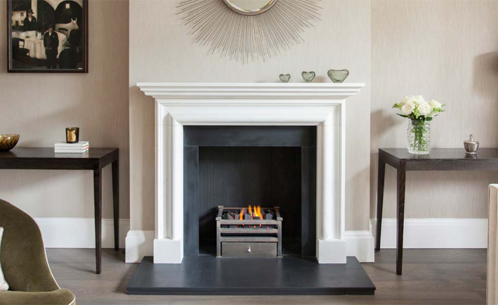 Bolection in marble with Universal basket