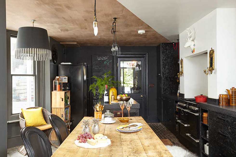 dark bold kitchen diner