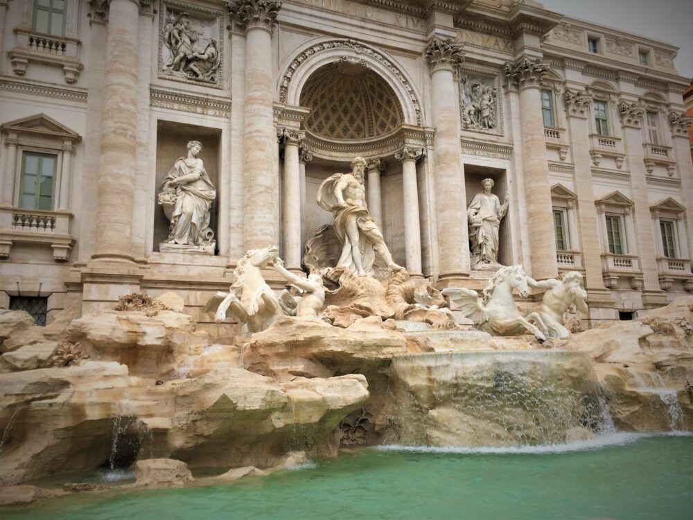 Fontana_di_Trevi_2018