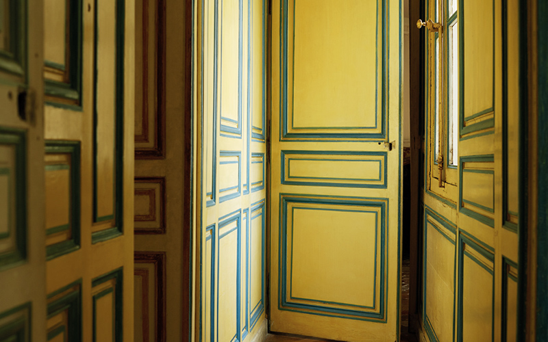 Manuela Marques and Versailles. The hidden face of the sun