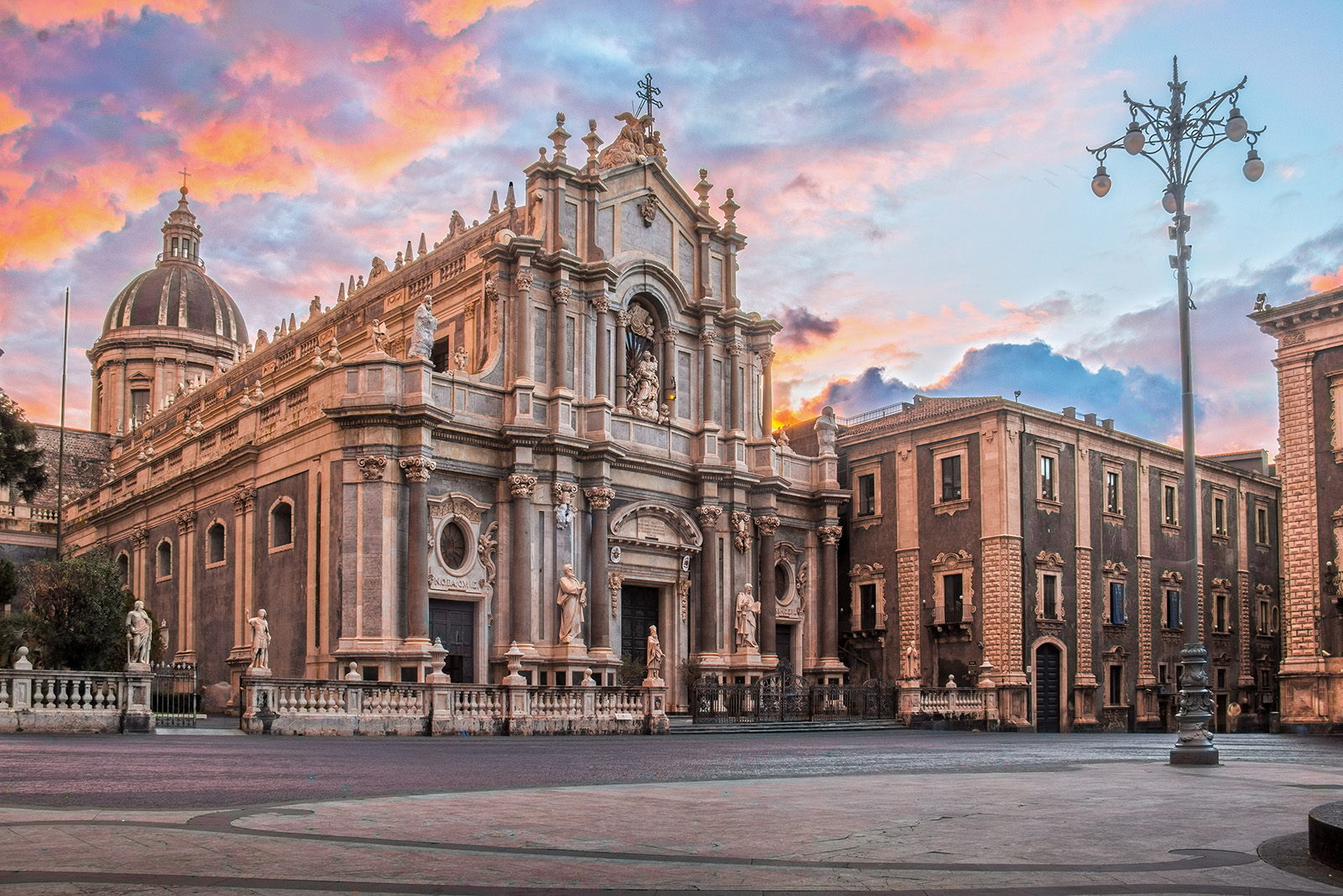 Duomo di Catania in HDR Duomo di Catania in HDR