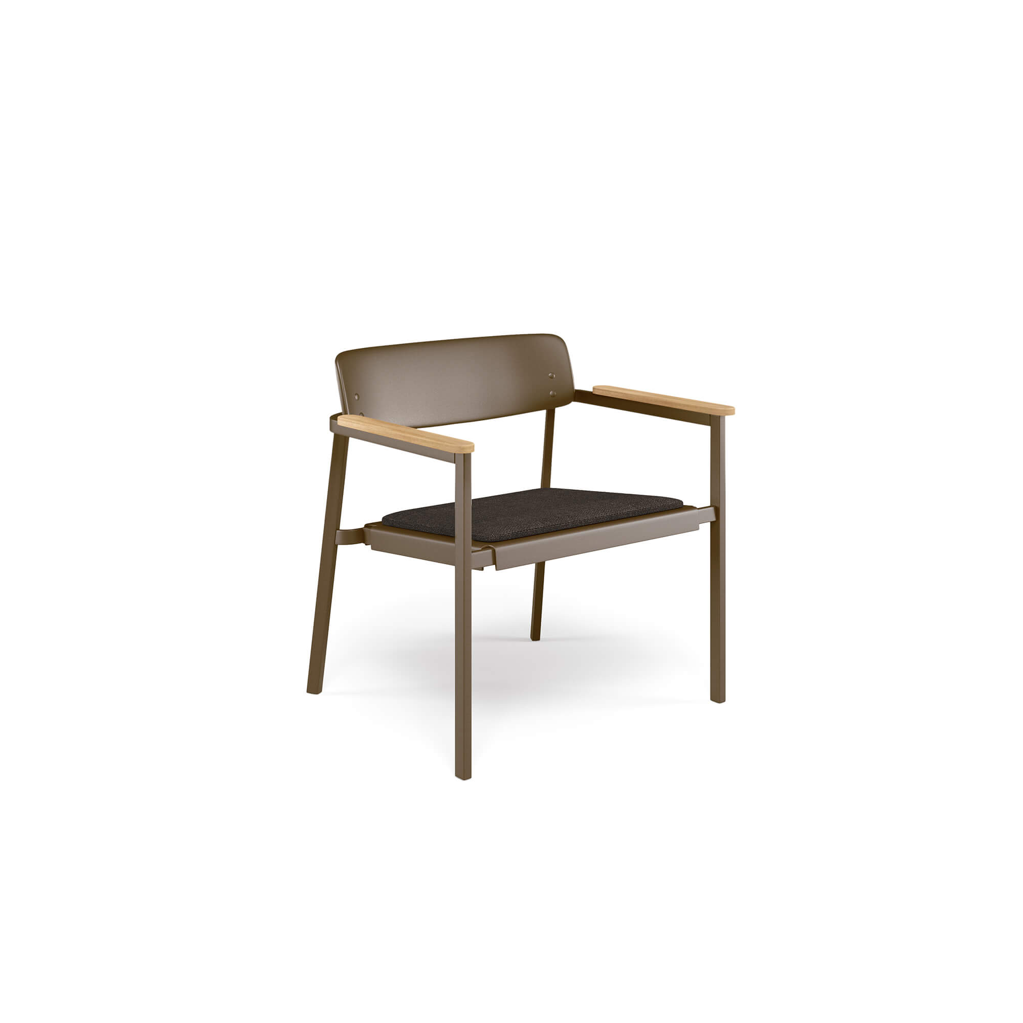 Poltrona-Shine-da-giardino-in-Alluminio-EMU-arredamenti-da-esterno La poltrona Shine, progettata da Arik Levy e realizzata in alluminio, interpreta l’abitare contemporaneo attraverso un linguaggio essenziale e naturale, pensato per accompagnare con raffinatezza i momenti di convivialità quotidiana. Perfetta attorno a un tavolo da pranzo outdoor, su una terrazza urbana o in ambienti indoor dal gusto minimal, contribuisce a creare un clima rilassato e accogliente, dove il design dialoga in modo armonioso con la vita di tutti i giorni. Le linee pulite e leggere definiscono un’estetica sobria ma riconoscibile, capace di integrarsi con naturalezza in contesti moderni, sia residenziali che contract. La struttura in alluminio garantisce versatilità d’uso, rendendola adatta sia per spazi interni che esterni, assicurando al contempo resistenza, praticità e durata nel tempo, senza rinunciare all’eleganza. Shine arricchisce gli ambienti con discrezione, esprimendo un’idea di lifestyle autentico, funzionale e senza tempo.