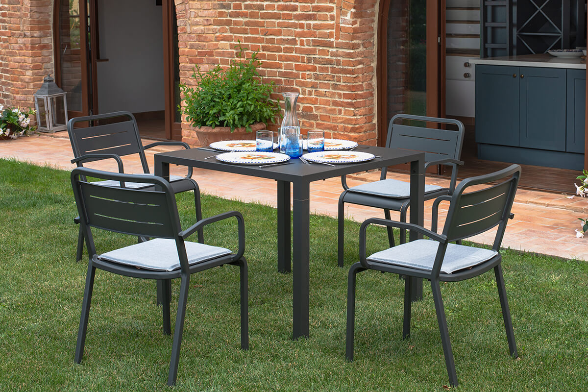 Table De Jardin Carrée Mingone 70x80cm - Plateau Effet Bois, Résistante Aux Intempéries, Pour 2 à 4 Personnes