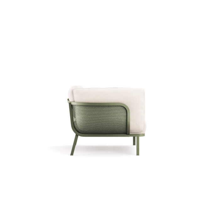 Cabla is a modular and assemblable upholstered system designed by Lucidi-Pevere that expresses high compositional freedom. By combining just three modules - single linear seat, chaise longue, and armrest - it allows for numerous configurations, capable of adapting to different spaces and design styles. The Cabla lounge chair with left armrest stands out for its stainless steel metal frame paired with the comfort of the cushions and the chromatic richness of outdoor fabrics. A blend of design, resistance, and versatility that makes the system ideal for marine environments too.