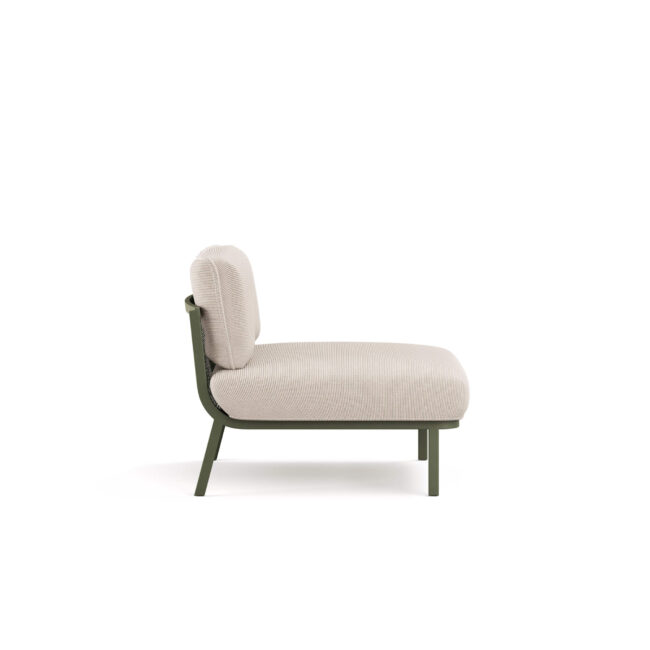 Cabla, designed by Lucidi-Pevere, is a modular and assemblable upholstered system conceived to guarantee high compositional freedom. Using just three elements - single linear seat, chaise longue, and armrest - it allows for numerous configurations, adaptable to different spaces and design styles. The Cabla lounge chair without armrests stands out for its stainless steel metal frame, paired with the comfort of the cushions and the chromatic richness of outdoor fabrics. A perfect balance of design, resistance, and versatility, making the system ideal for marine environments too. The lounge chair can be complemented with a Cabla low table in wire mesh, available in different shapes, sizes, and heights, to offer functional and coordinated solutions.
