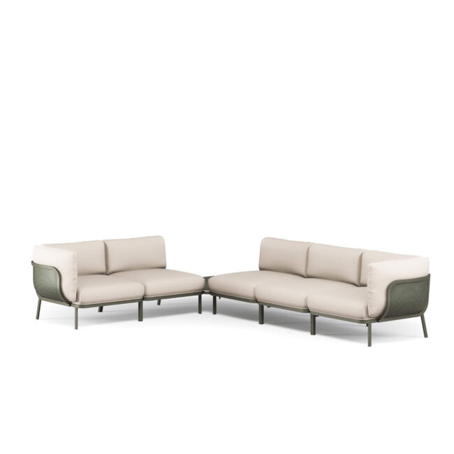 Cabla, designed by Lucidi-Pevere, is a modular and composable upholstered system designed to guarantee maximum design freedom in the furnishing of indoor and outdoor spaces. Ideal for residential and contract environments, Cabla allows for customized configurations thanks to the combination of just three elements: single linear seat, chaise longue, and armrest. The Cabla 5-seater corner sofa stands out for its stainless steel metal frame, designed to ensure resistance, stability, and long-lasting durability even in difficult climatic conditions. The high-comfort cushions and rich selection of outdoor fabrics enhance the system's contemporary design, offering high performance and refined aesthetics. A perfect balance of design, functionality, and durability, the Cabla 5-seater corner sofa is particularly suitable for marine environments too. The system can be complemented with the Cabla low table in wire mesh, available in different shapes, sizes, and heights, to create coordinated, versatile, and functional furniture solutions.