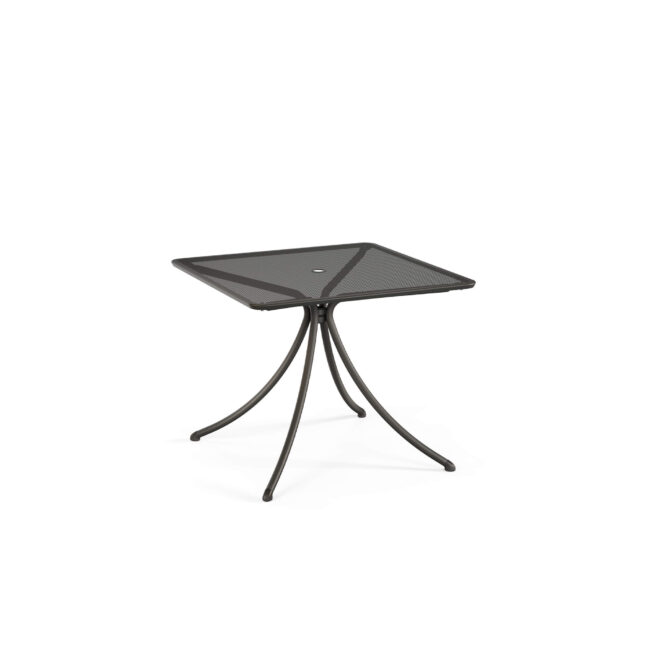 The Combo 4 seats square table, characterized by its versatility, easily integrates into any indoor or outdoor space. The table features a steel tubular structure and a hot-galvanized stretched steel sheet top. The table is available in a wide range of colors. The timeless design of the Combo line makes the table suitable for contract environments with a classic style.