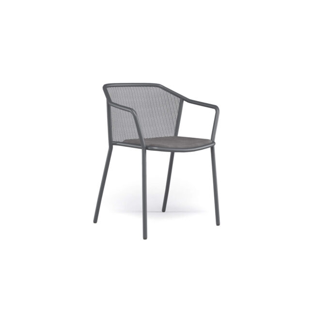 The ergonomic proportions combined with the lightness of the design ensure that the Darwin armchair offers high levels of comfort and flexibility, making it ideal for both private and contract environments. Made of steel, the chair evokes classic themes reinterpreted in a modern key thanks to a refined stretched metal texture inserted into a steel tubular structure that simultaneously serves as the load-bearing function of backrest, armrest, and front legs. The particular texture of the seat and back represents the distinctive feature of the entire Darwin collection, merging harmoniously with the structural lines.