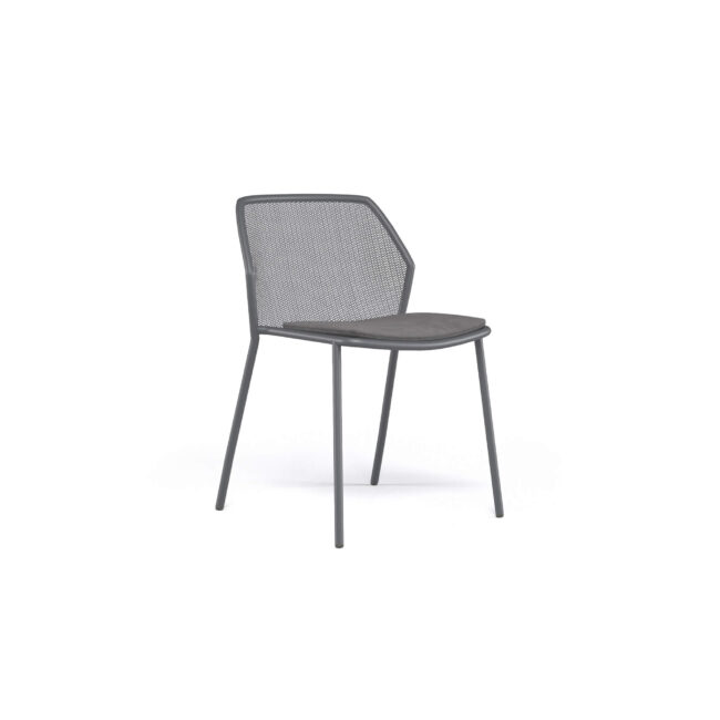 The ergonomic proportions and lightness of the design ensure that the Darwin chair offers comfort and versatility, suitable for any type of private or contract setting. The chair is made of steel and recalls classic themes reinterpreted through a delicate sheet metal texture, inserted into a structure with contemporary geometries. The texture of the seat and back represents the distinctive element of the entire Darwin collection, harmoniously integrating with the structural lines.