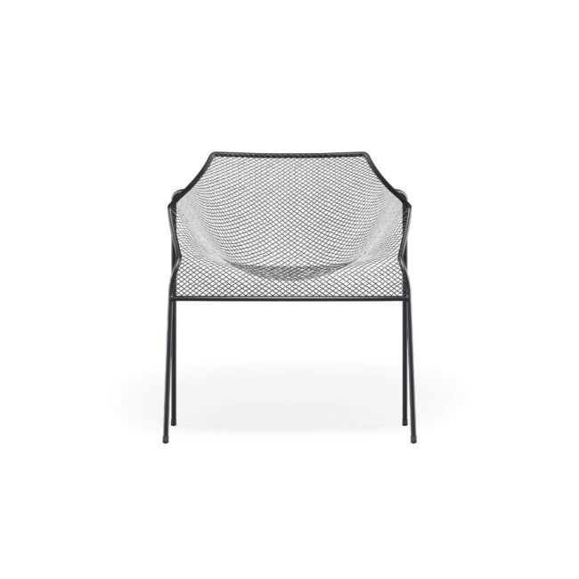 The Heaven armchair, designed by Jean-Marie Massaud, is a tribute to lightness and timeless elegance. The slender steel profiles, woven and hot-galvanized, create an interplay of lines and voids that captures the eye and defines a harmonious and refined shape. The concavity of the seat, molded by a special mold, naturally envelops whoever sits, combining comfort and style in a simple yet distinctive gesture. Heaven is not just a piece of furniture: it's a collection designed to transform any space into a bright, cozy, and contemporary environment, where design and lightness meet in perfect harmony.
