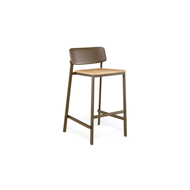 The Shine barstool, designed by Arik Levy and made of aluminum and teak, interprets a contemporary lifestyle based on simplicity and natural elegance, designed to accompany with coherence and refinement everyday convivial moments. Perfect next to a high table, an outdoor counter, on an urban terrace, or in minimalist indoor environments, it helps create a relaxed and welcoming atmosphere, where design naturally integrates with daily life. The clean and light lines define a sober but recognizable aesthetic, capable of easily adapting to modern contexts, both residential and contract. The aluminum structure guarantees high versatility of use, making the barstool suitable for both indoor and outdoor spaces, ensuring resistance, practicality, and durability over time, without sacrificing style. The teak seat, elegant and textured, adds a warm and natural sensation, creating a refined dialogue with the metal. A detail that enriches the aesthetic and sensory experience, making the barstool comfortable and pleasant to the touch. Shine completes environments with discretion, expressing an idea of authentic, functional, and timeless lifestyle.