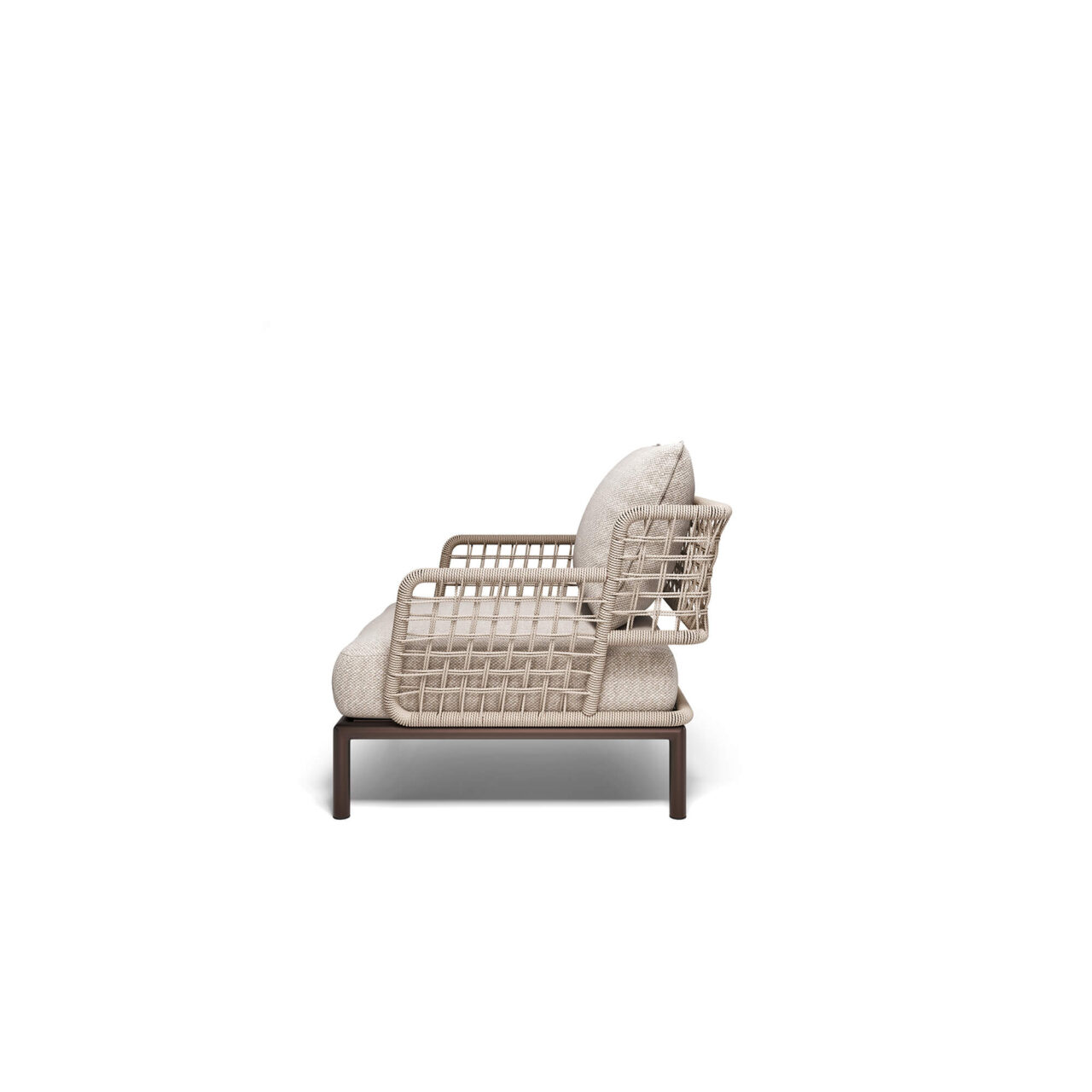Saint Martin 1-seater weaving sofa made of steel and wicker The Saint Martin 1-seater sofa, designed by Marco Acerbis, combines flexibility, elegance, and comfort in a perfect balance. Its strength lies in its versatility: the steel base, a symbol of the EMU DNA, is repeated in all the elements of the collection, allowing for always new and harmonious configurations. The perimeter structure, covered with a refined wicker rope weave, gives the sofa a touch of great elegance and visual lightness. Comfortable padded cushions for seating and backrest, available in various fabrics, complete the design, inviting relaxation and offering immediate comfort. Saint Martin transforms every outdoor space into a refined, versatile, and welcoming environment, where style, functionality, and harmony merge in perfect harmony, making every outdoor moment an experience of pure pleasure.