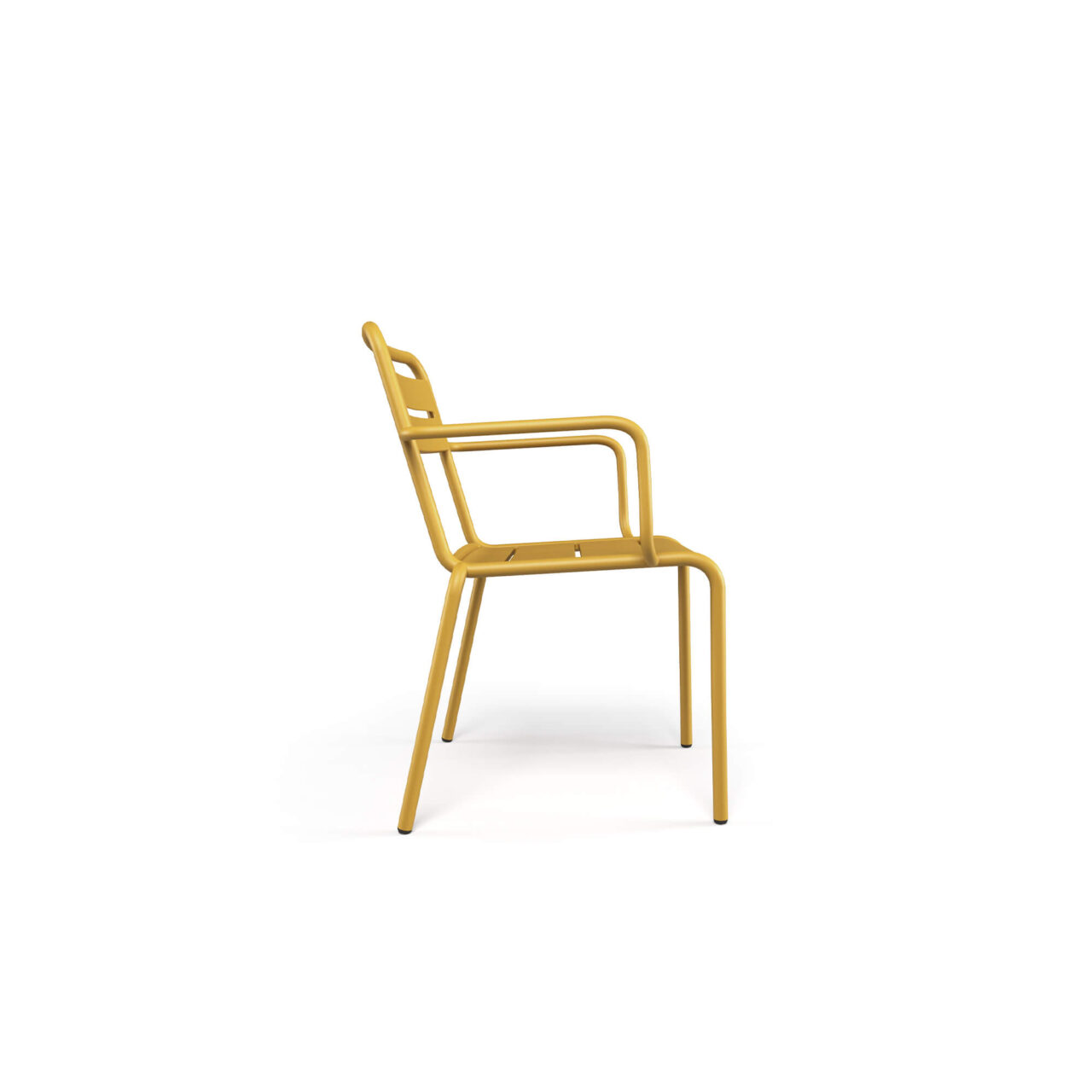 Star armchair made of aluminium The Star armchair is a versatile seating solution that adapts to various outdoor contexts, both private and contract, ranging from large areas to more contained spaces. Star is an armchair made entirely of aluminum, very colorful and informal, ideal for creating cheerful and relaxed atmospheres even in marine environments. The seat is spacious and comfortable, perfect for outdoor moments. The essential and linear design easily integrates into any environment, enhancing the space.