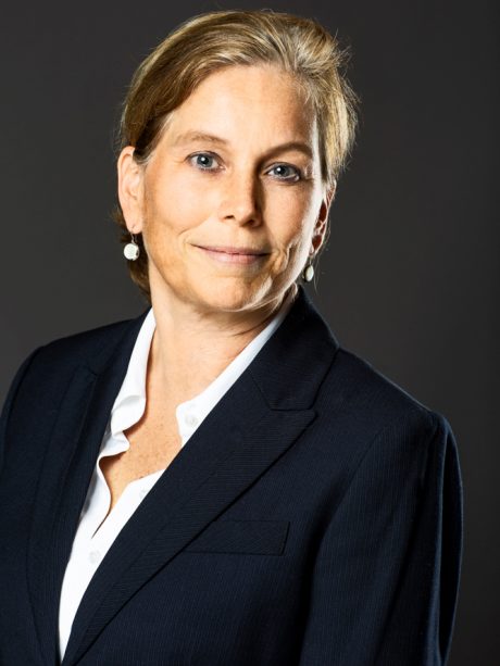 Dr. Marjon Cnossen