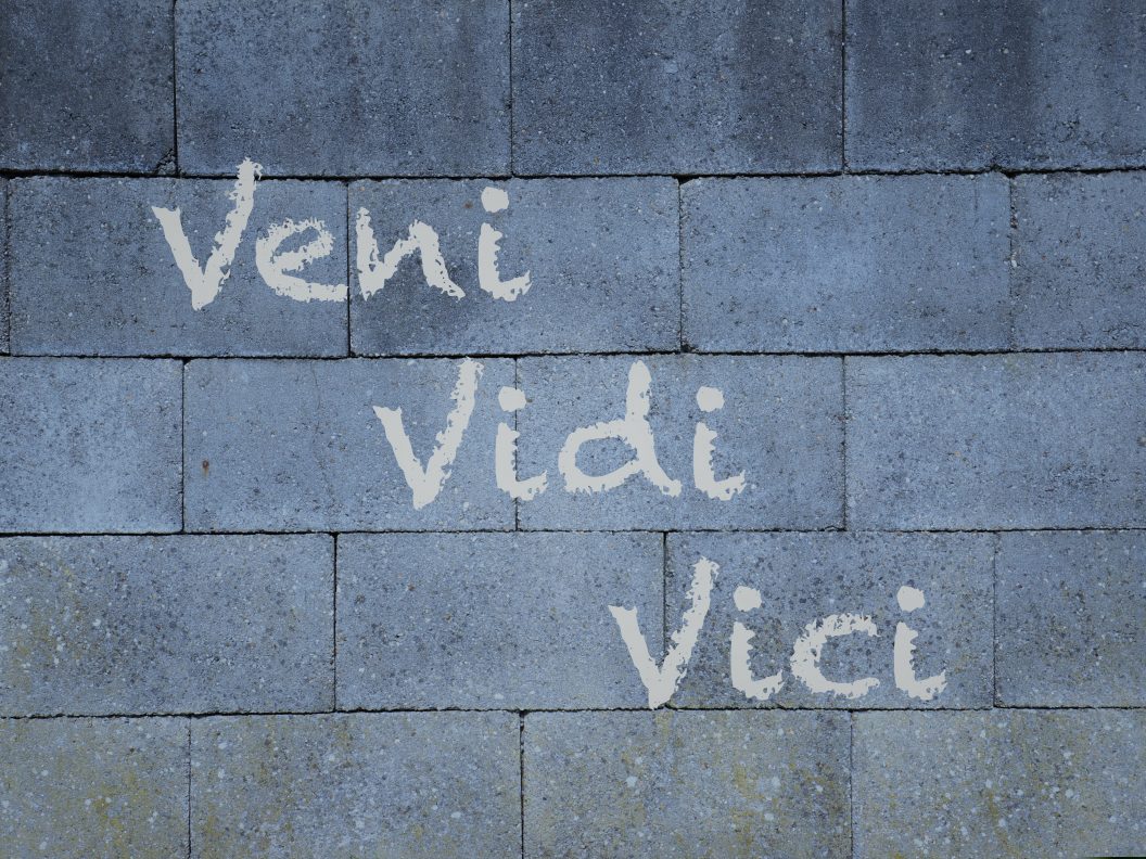 The,Words,Veni,Vidi,Vici,Painted,On,A,Wall.