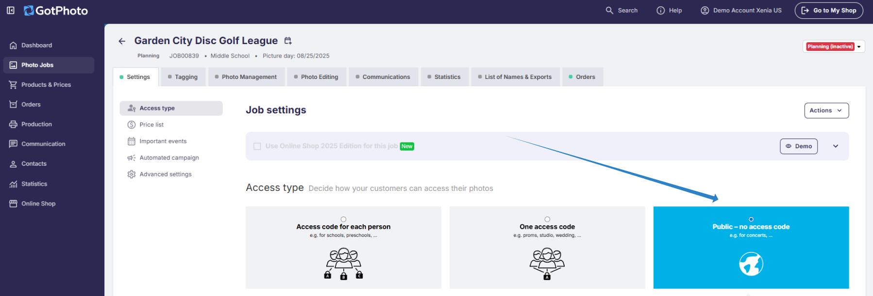 Photo job setup with 'Public – no access code' option highlighted for an animal photo job. 