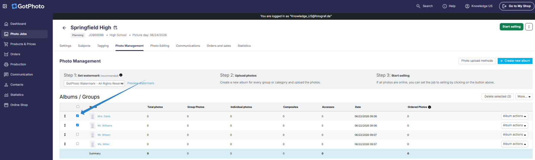Screenshot showing the checkboxes next to albums.
