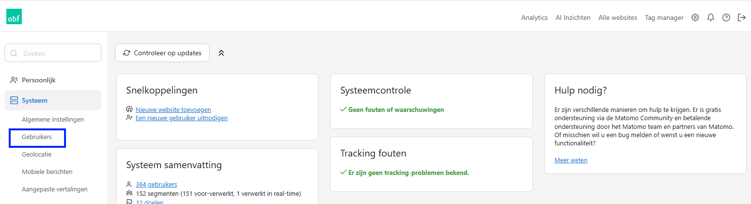Administratiepagina met menu om naar gebruikers te gaan