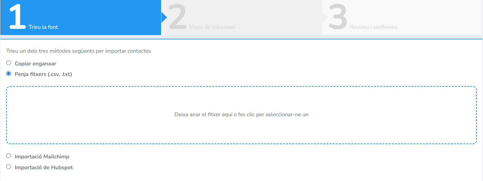 Opció Penja fitxers (.csv, .txt) amb la zona per deixar anar o seleccionar el fitxer