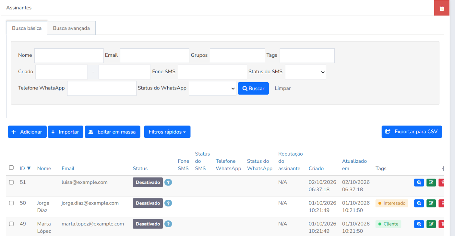 Tela Assinantes do Mailrelay com a aba Busca básica, os botões Adicionar, Importar, Editar em massa, Filtros rápidos e Exportar para CSV, e a lista de contatos