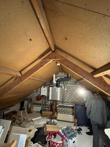 Afbeelding met overdekt, gebouw, plafond, Balk

Door AI gegenereerde inhoud is mogelijk onjuist.