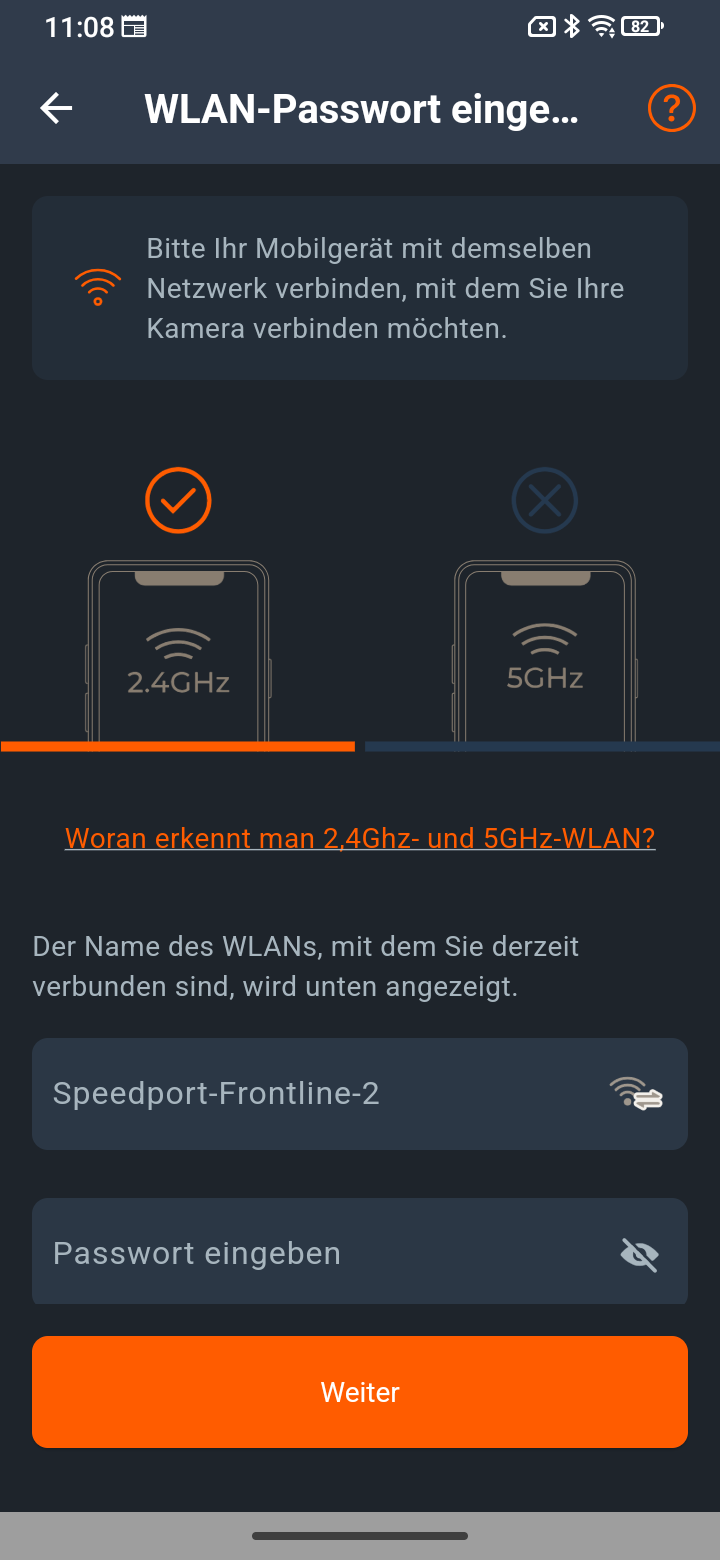In diesem Schritt werden Sie aufgefordert ein 2,4 GHz WLAN auszuwählen und das Anmeldepasswort zu diesem Netz zu hinterlegen.