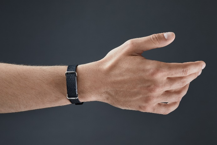 A close-up of a hand  Description automatically generated with low confidence