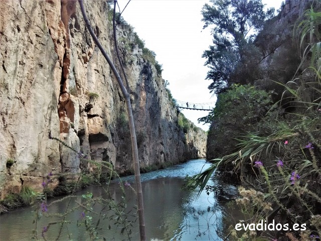 los puentes colgantes chulilla