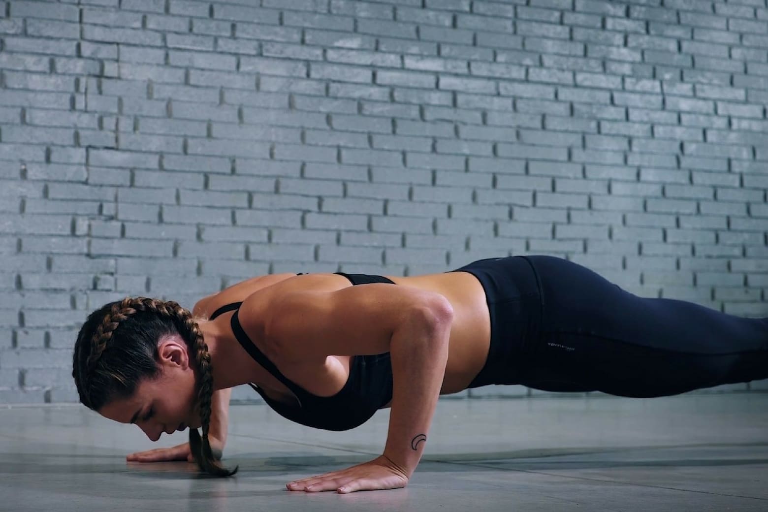 Oberkörper Workout: Liegestütz Sequenz