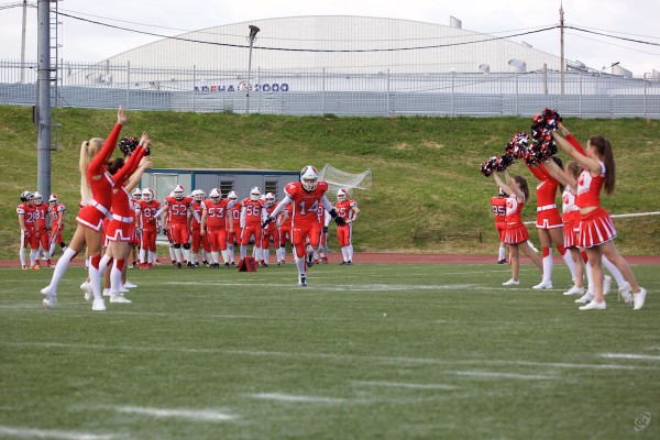 June 20, 2015 / Yaroslavl, Russia / Yaroslavl Rebels before the game: RB Pavel Maximishin (#14) entering the field / © First&Goal (firstandgoal.ru) / Yuriy Marin