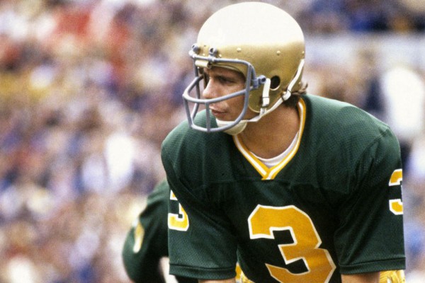 010115-CFB-Notre-Dame-Joe-Montana-JL-PI.vresize.1200.675.high.20