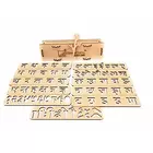 StepsToDo Holz-Schablonenset für Hindi-Handschrift – Alphabet und Zahlen nachzeichnen