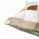 Kissenbezug aus bedrucktem Leder in Weiß und Braun